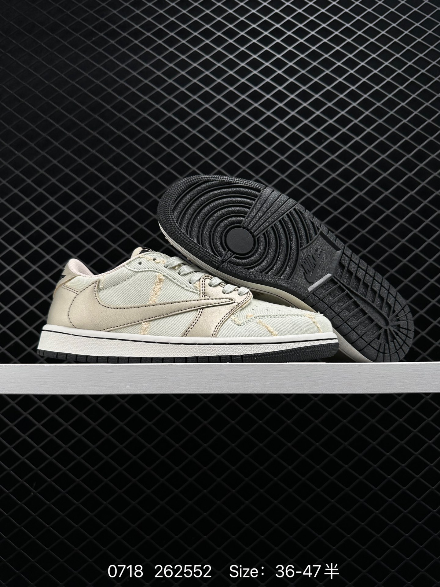 Travis Scott x Air Jordan 1 